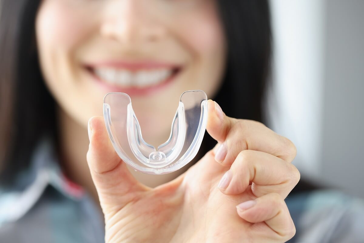 do mouthguards help straighten teeth